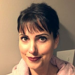 Meet your Posher, Kelli